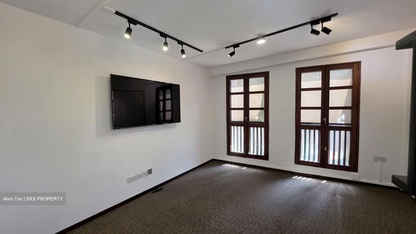 Jalan Besar Plaza (D8), Shop House #599195871